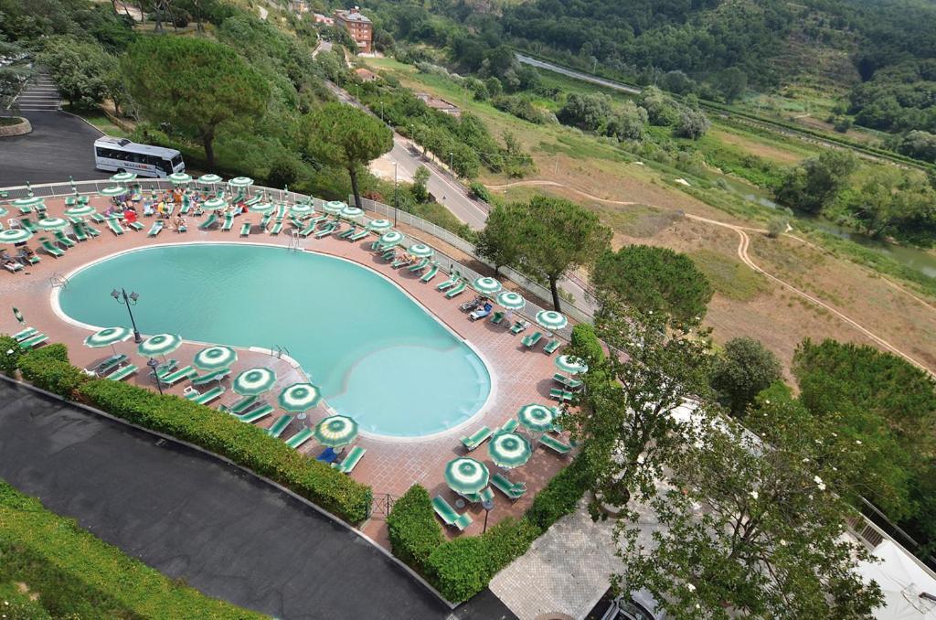 Complesso Termale Vescine Hotel Castelforte Exterior photo